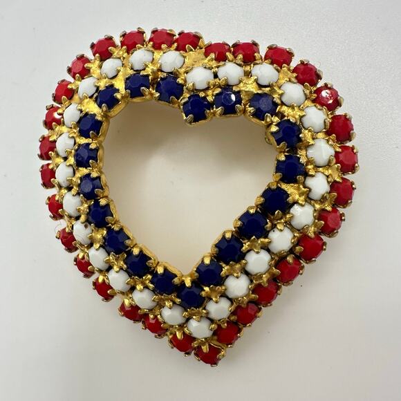 Vintage gold tone patriotic red blue white milk glass rhinestones heart brooch - Picture 3 of 6